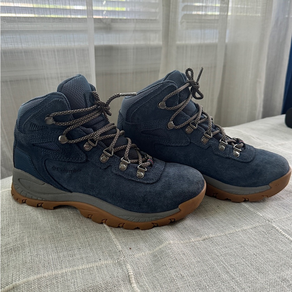 Columbia Newton Ridge Waterproof Hiking Boots sz 6.5